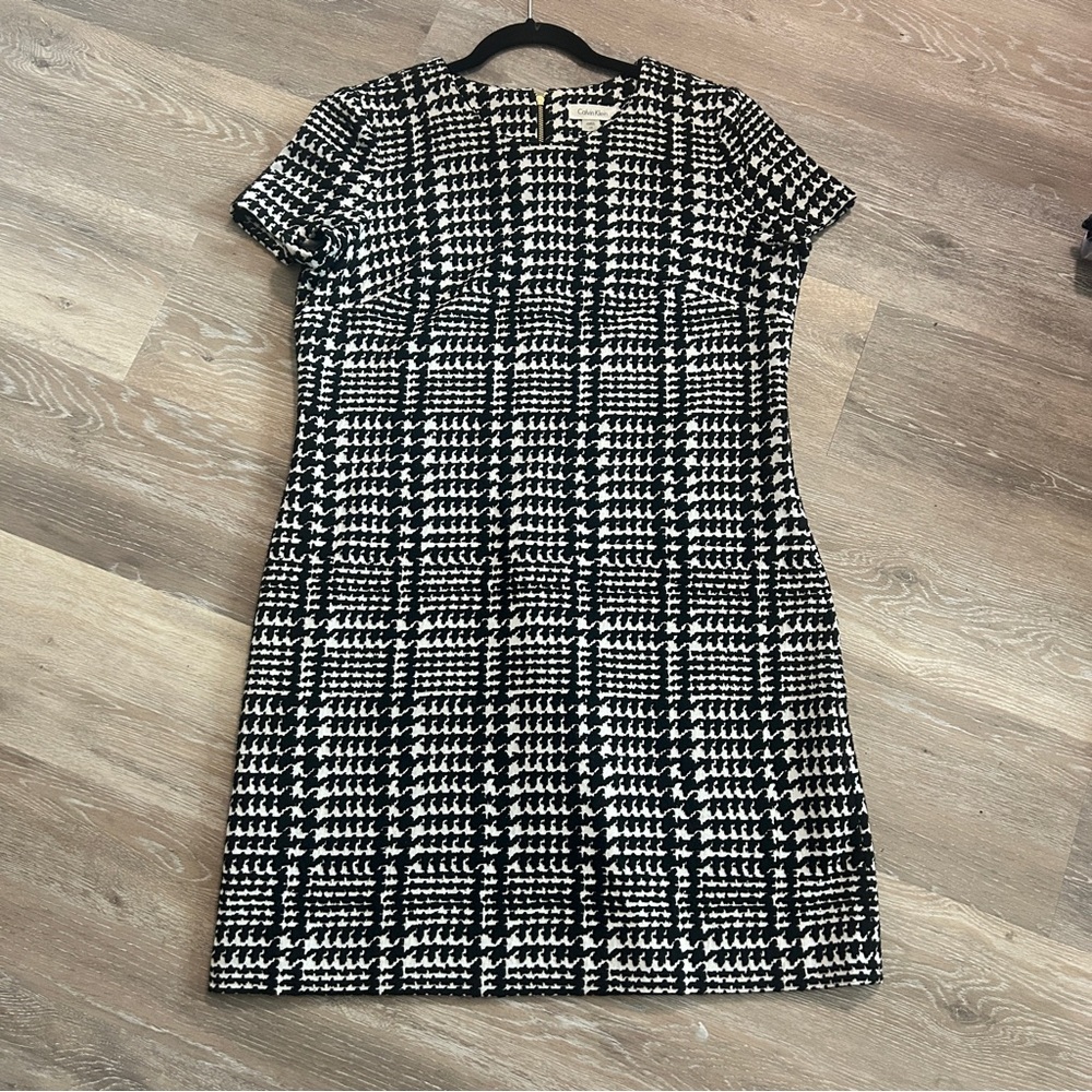 Calvin Klein Black and White Sheath Mini Dress Crew Neck - Picture 1 of 13